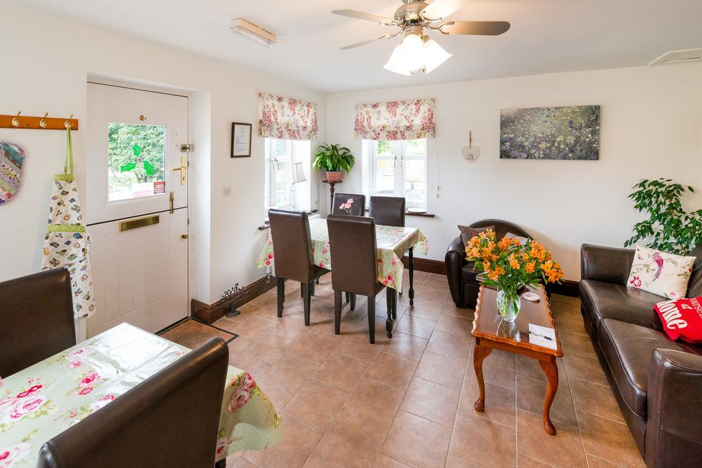 Middle Holly Cottage Scorton  Esterno foto